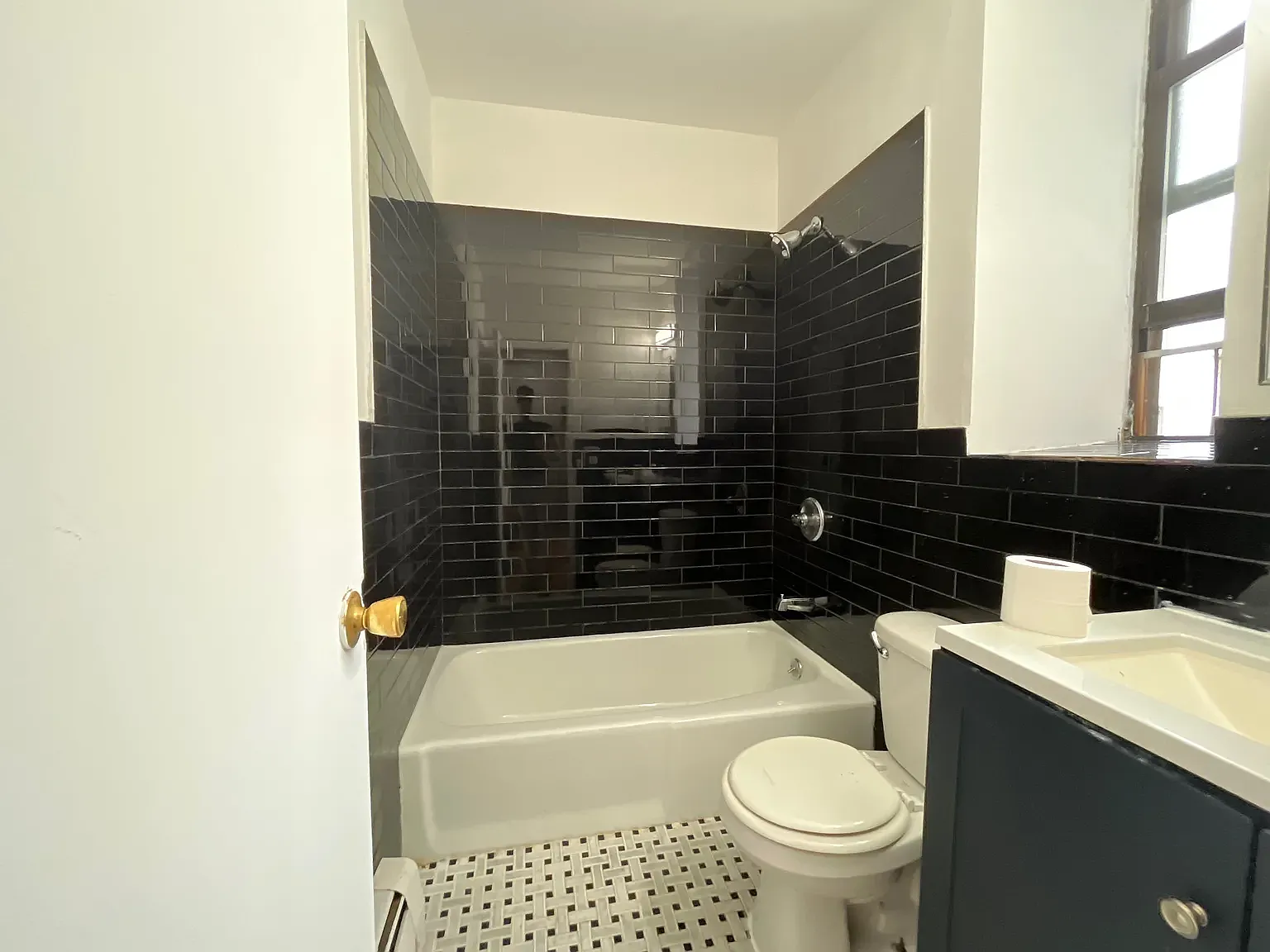 204 West 111th Street — Photo 4