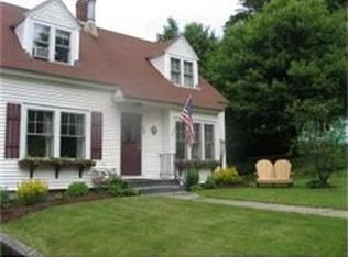 19 E Cherry Ave, Morrisville, VT 05661