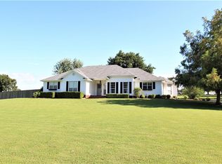 1814 Thomas Hill Dr, Alma, AR 72921