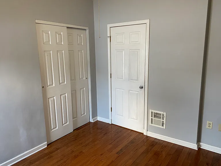 658 State St — Photo 11