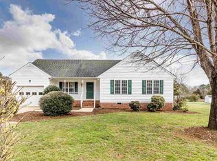 25 Southpointe Ln, Pittsboro, NC 27312