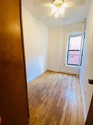 Rented by Bond New York | media 5