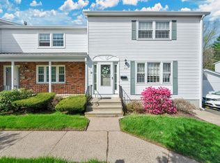 58 Ambassador Dr UNIT F, Manchester, CT 06042