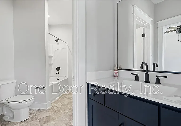 5320 Linkshire Ln — Photo 47