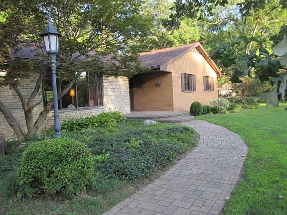Brick Entrance & Sidewalk
