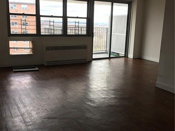 5th image of 820 Colgate Ave APT 18I