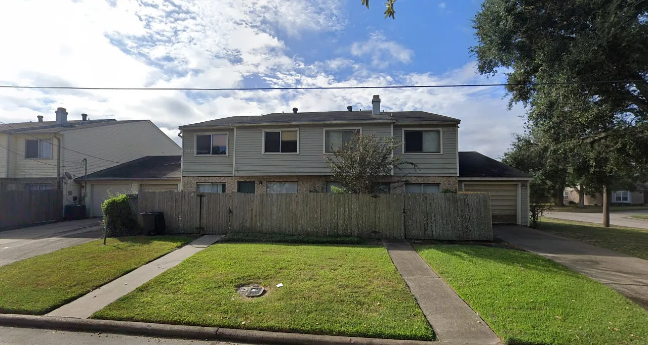 2 bed, 1276 sqft, $1,500 — Photo 1