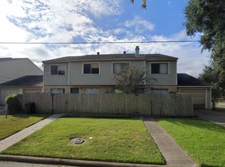 8565 Glen Meadow Ln, Beaumont, TX 77706