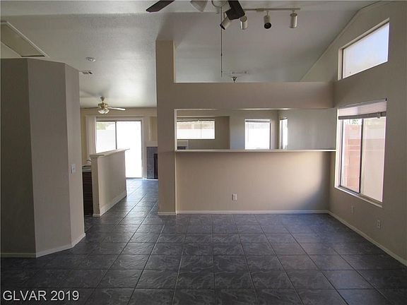 3rd image of 5327 Gosford St