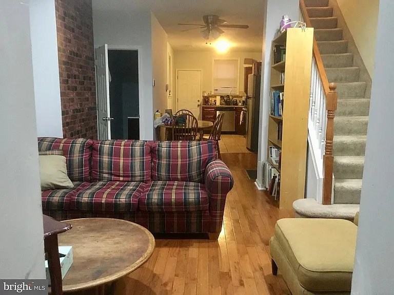 2202 S Woodstock St — Photo 3