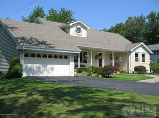 310 Shady Dr, Roaring Brook Twp, PA 18444