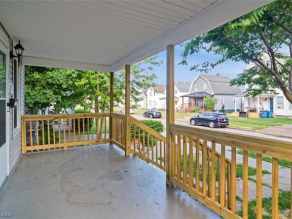 2nd image of 762 Lakeside Ave