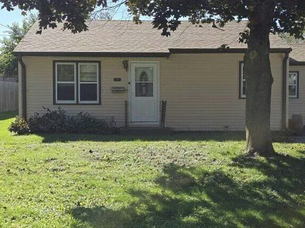 1801 N 2nd Ave E, Newton, IA 50208