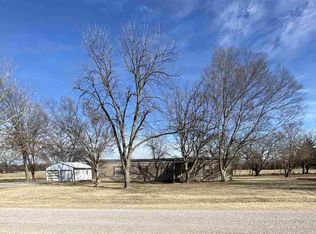 186112 Shoreline Rd, Hastings, OK 73548
