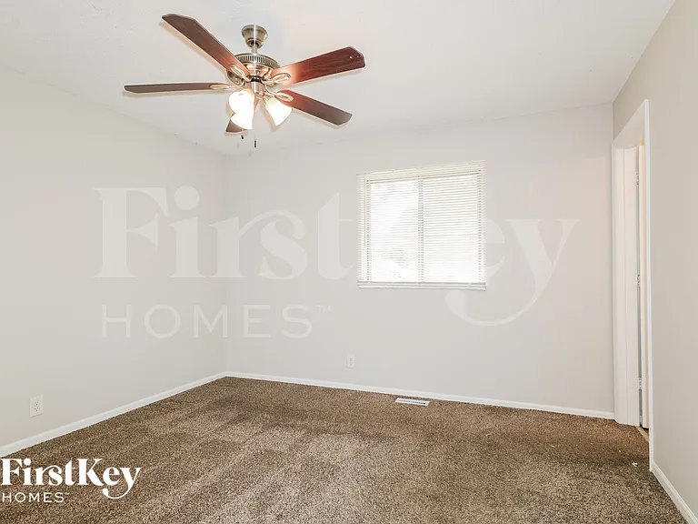 2288 Kingsford Dr — Photo 7