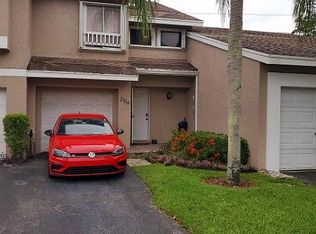 2106 Discovery Cir W, Deerfield Beach, FL 33442