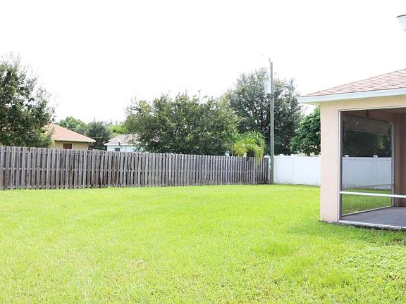 2nd image of 1465 SE Barker Ln