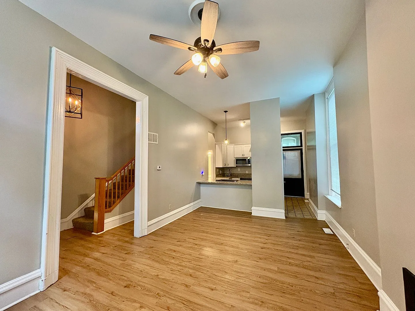 1736 Nicholson — Photo 3