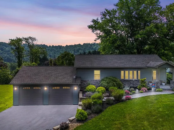 2065 Cumberland Rd, Bedford, PA 15522