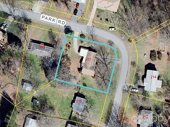 3rd image of 217 Park Rd