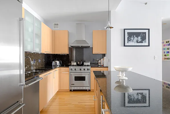 Sold by Compass | media 6