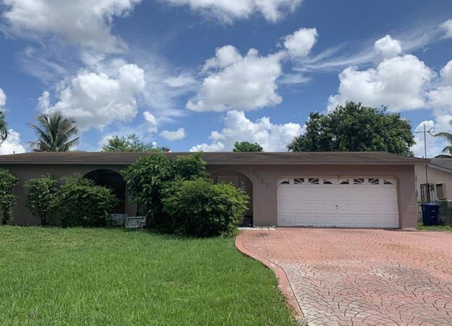 1st image of 8637 Miramar Pkwy