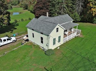 10775 Ridge Rd, Medina, NY 14103