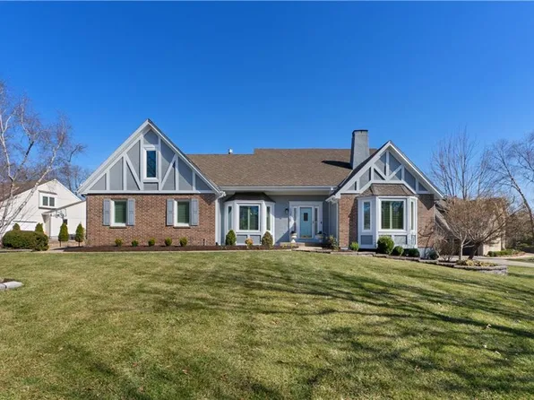 12925 Canterbury Rd, Leawood, KS 66209