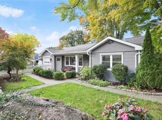 14 Edith Ln, Norwalk, CT 06851