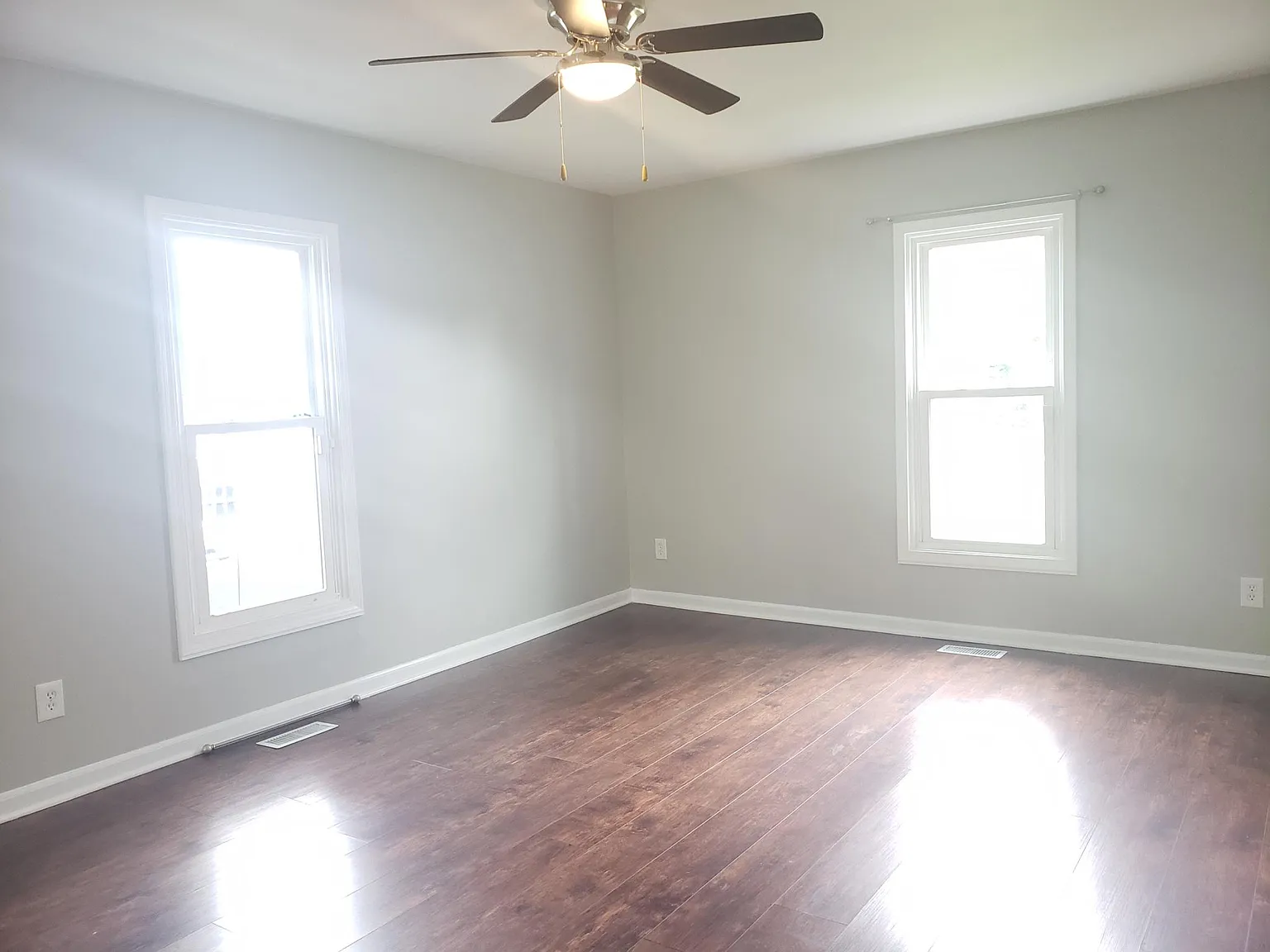 3 bed, 1250 sqft, $1,845 — Photo 3