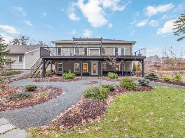 38 Roundhouse Dr, Bridgewater, NS B4V 9A9