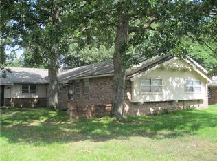 8928 S Park Rd, Rogers, AR 72756