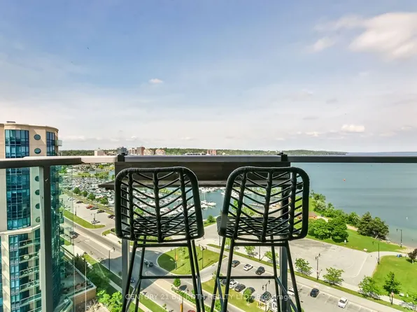 37 Ellen St #1505, Barrie, ON L4N 6G2