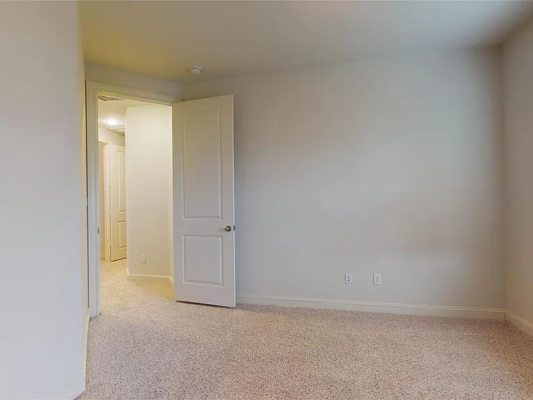 1708 Upland Lakes — Photo 34