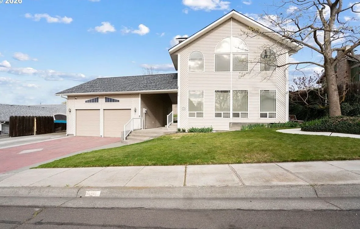 3 bed, 2217 sqft, $2,800 — Photo 1
