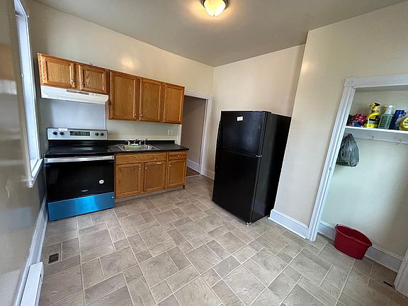 3rd image of 3724 N Carlisle St #2