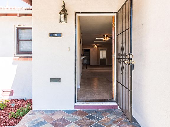 4th image of 221 E Beverly Pl