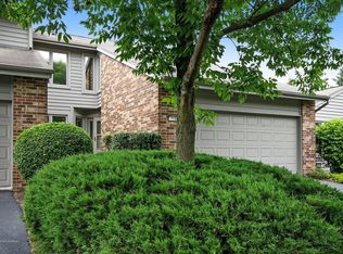 115 Commons Dr, Palos Park, IL 60464