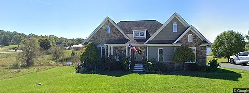 245 Waterfront Dr Photo 1