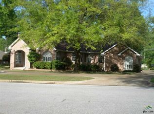 5802 Churchill Dr, Tyler, TX 75703
