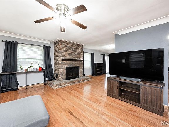 5th image of 121 Blanc Lee Dr