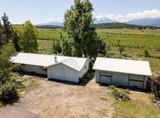 4620 Fern Valley Rd, Medford, OR 97504