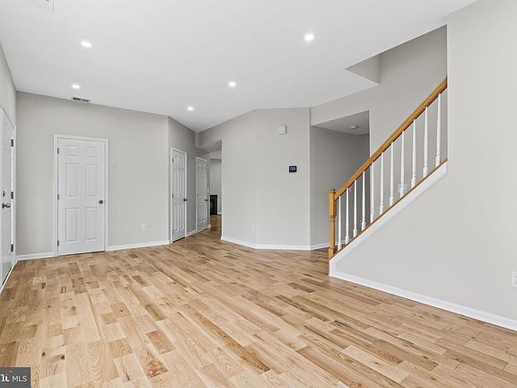 4th image of 13246 Hawks Branch Ct