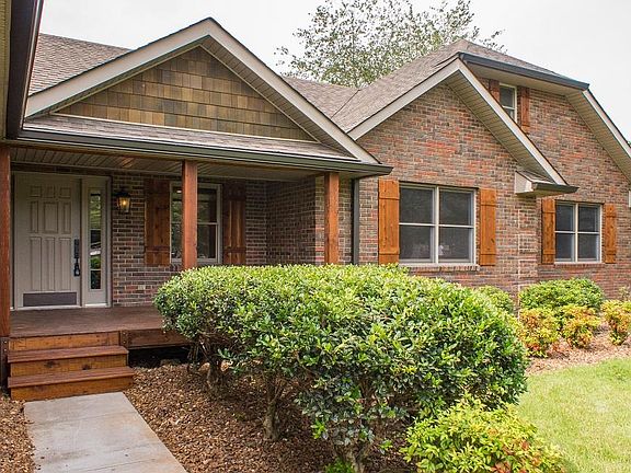 5th image of 192 Whispering Pines Dr