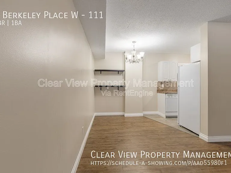 5 Berkeley Pl W #111 — Photo 13