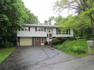 1 Lorie Ln, Poughkeepsie, NY 12603