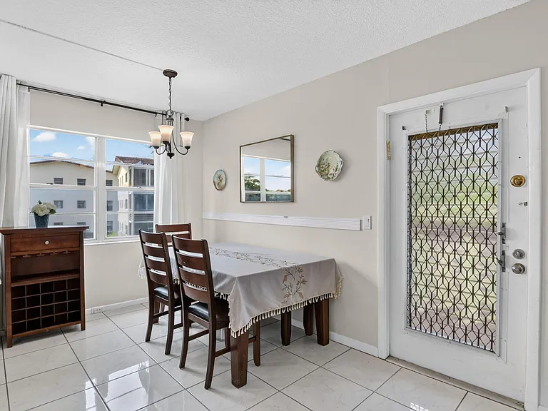 28 Brighton Dr E #28-A — Photo 7