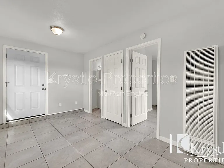 714 Gateway Dr — Photo 14