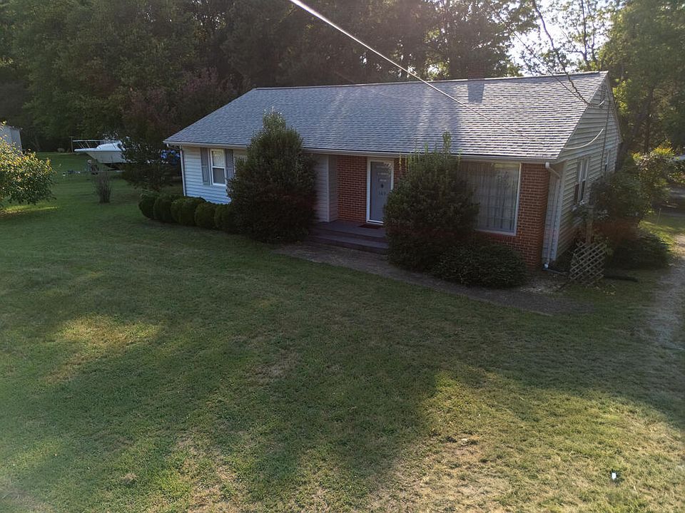 1st image of 105 Walnut St