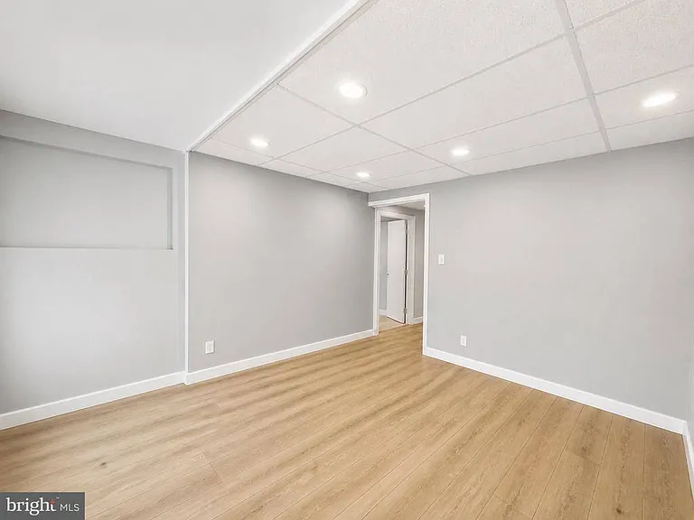 4601 Strauss Ave #4 — Photo 4